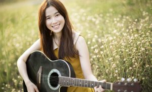 10 Basics for Learning Acoustic Guitar for Beginners