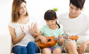 Ukulele Beginner Lessons – Learn to Play and Tune