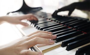 When is the Best Time to Start Piano Classes for Kids