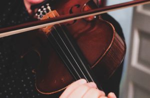 How to Play the Violin